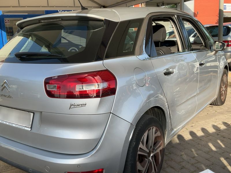 Citroen C4 Picasso 1.6 e-HDi Intensive 2014 – снимка 8