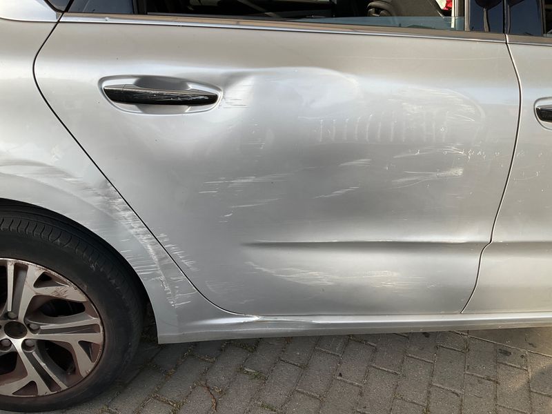 Citroen C4 Picasso 1.6 e-HDi Intensive 2014 – снимка 26