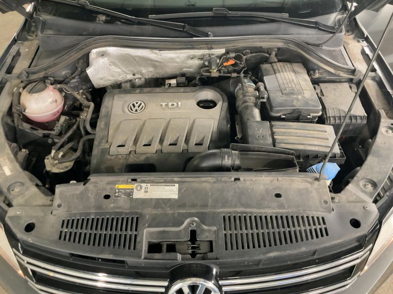 Volkswagen Tiguan 2.0 TDI Cup BlueMotion Tech 2014 – снимка 36