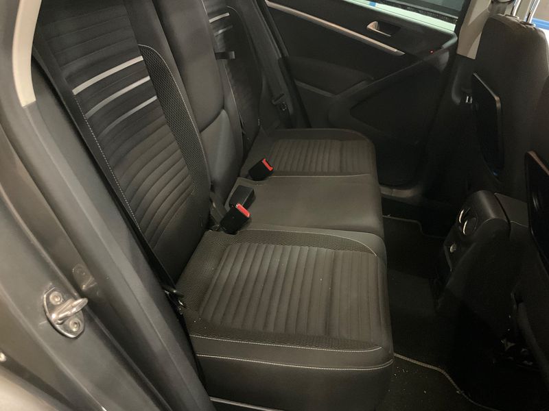 Volkswagen Tiguan 2.0 TDI Cup BlueMotion Tech 2014 – снимка 19