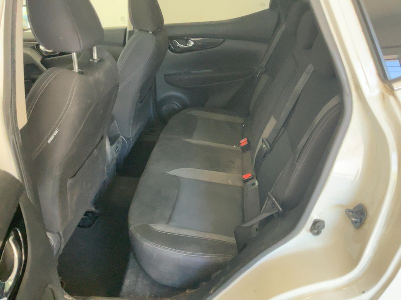 Nissan Qashqai 1.3 DIG-T Akari 2021 – снимка 19