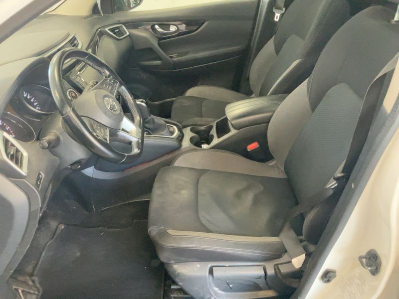 Nissan Qashqai 1.3 DIG-T Akari 2021 – снимка 16