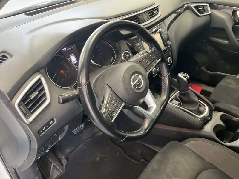 Nissan Qashqai 1.3 DIG-T Akari 2021 – снимка 31