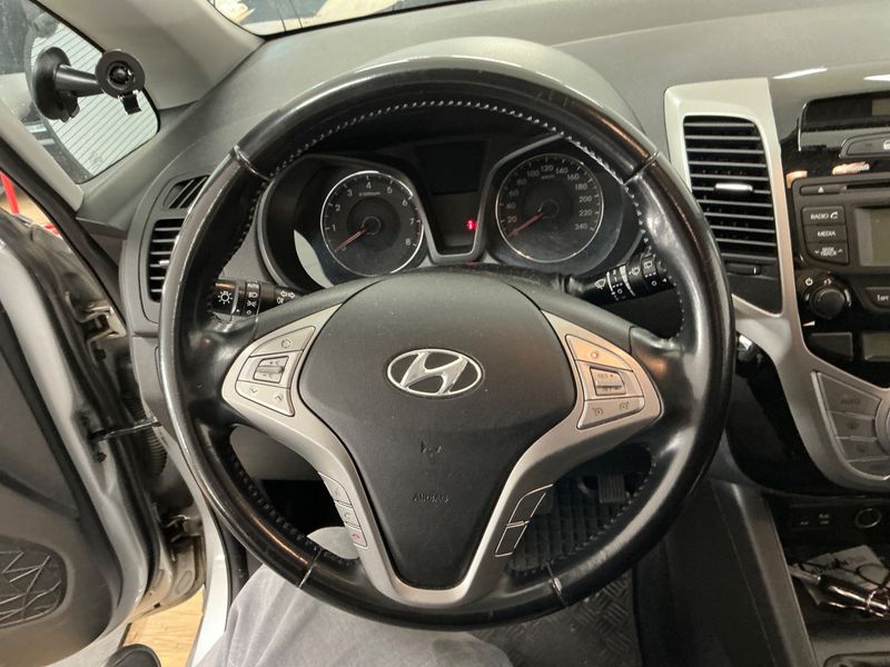 Hyundai ix20 1.6 Comfort 2017 – снимка 32