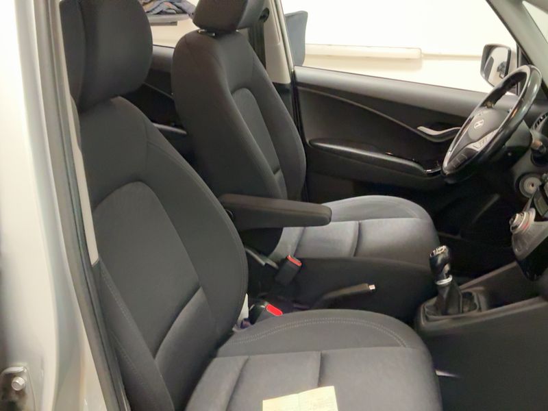 Hyundai ix20 1.6 Comfort 2017 – снимка 17
