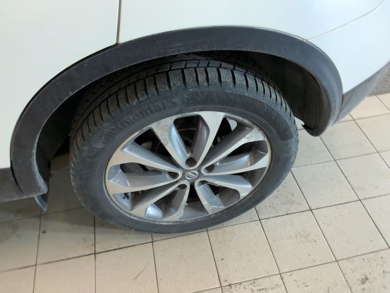 Nissan Qashqai 2.0 Tekna 4x4 2013 – снимка 5