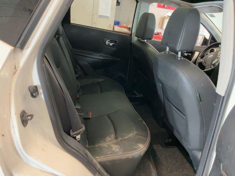 Nissan Qashqai 2.0 Tekna 4x4 2013 – снимка 20