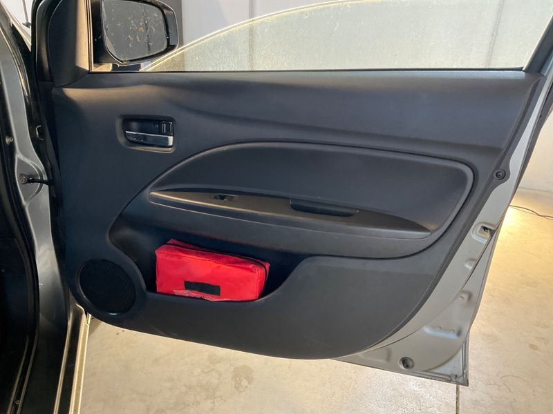 Mitsubishi Attrage 1.2 Intense 2015 – снимка 24