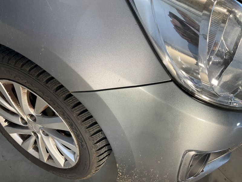 Mitsubishi Attrage 1.2 Intense 2015 – снимка 41