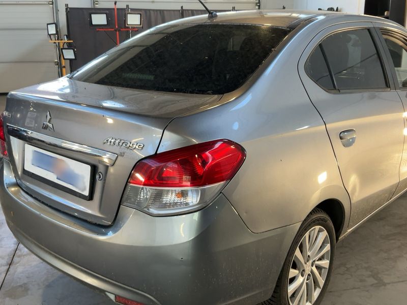 Mitsubishi Attrage 1.2 Intense 2015 – снимка 8