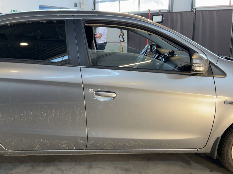 Mitsubishi Attrage 1.2 Intense 2015 – снимка 10
