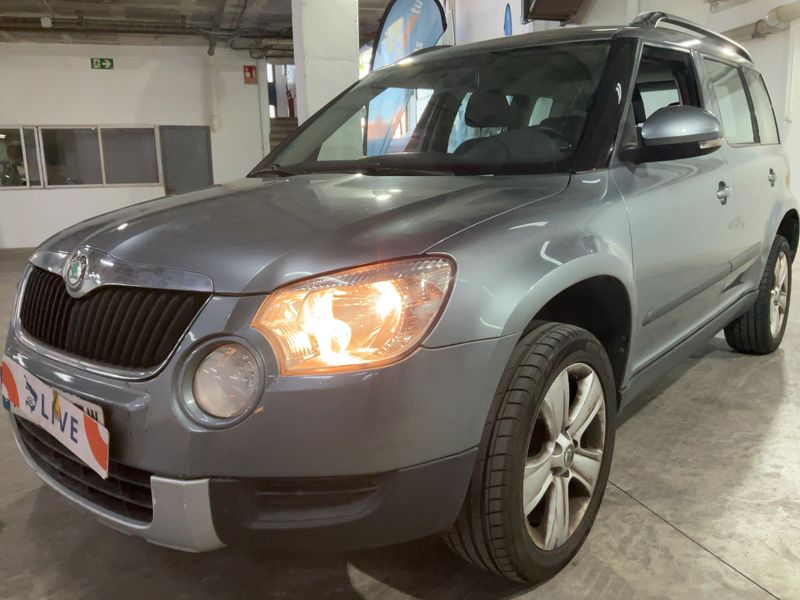 Skoda Yeti 1.2 TSI Ambition 2010 – снимка 2