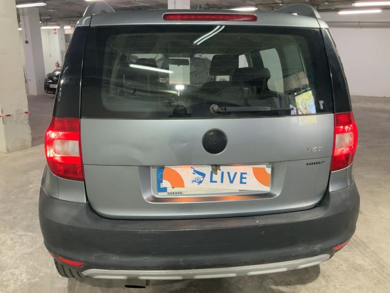 Skoda Yeti 1.2 TSI Ambition 2010 – снимка 7