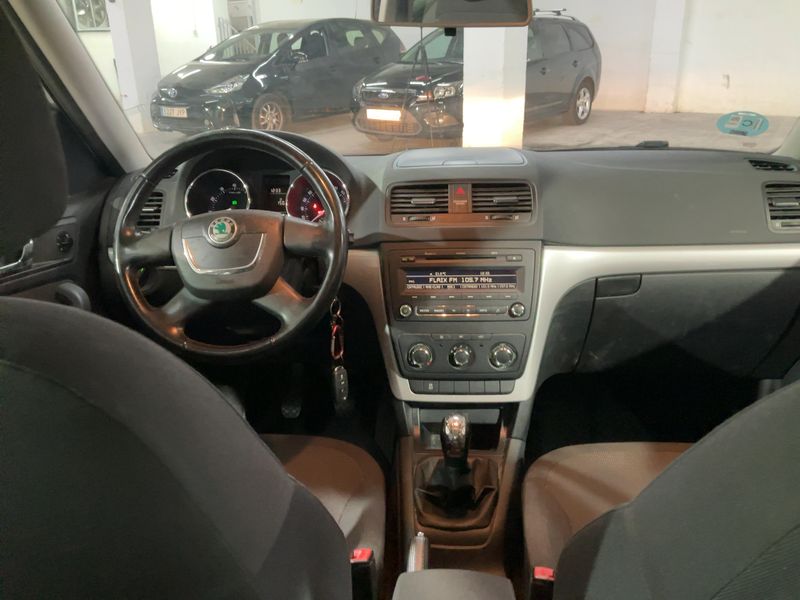 Skoda Yeti 1.2 TSI Ambition 2010 – снимка 17