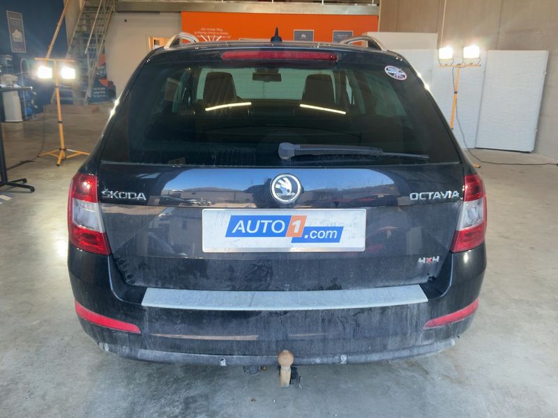 Skoda Octavia 2.0 TDI Elegance 4x4 2013 – снимка 7