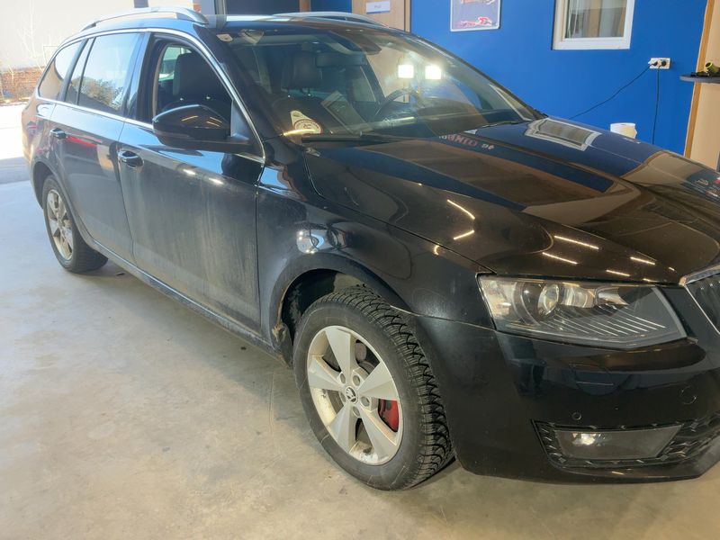 Skoda Octavia 2.0 TDI Elegance 4x4 2013 – снимка 12