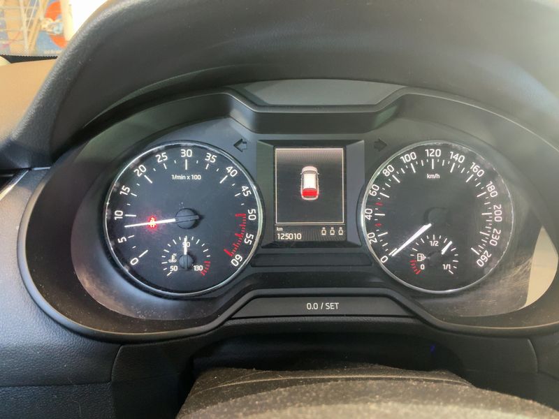 Skoda Octavia 2.0 TDI Elegance 4x4 2013 – снимка 18