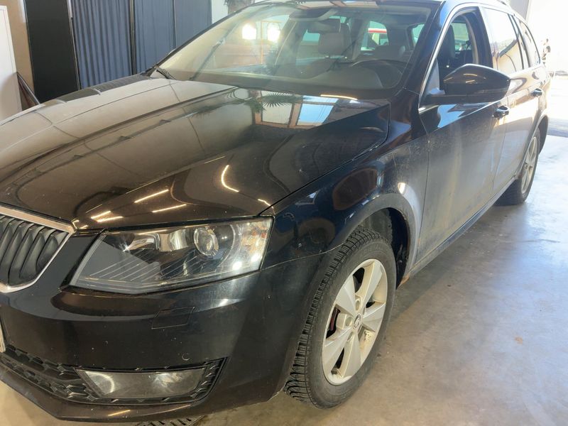 Skoda Octavia 2.0 TDI Elegance 4x4 2013 – снимка 2