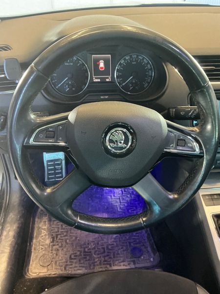 Skoda Octavia 2.0 TDI Elegance 4x4 2013 – снимка 41