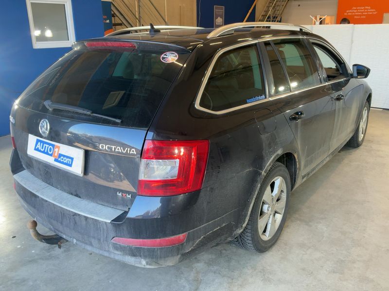 Skoda Octavia 2.0 TDI Elegance 4x4 2013 – снимка 8