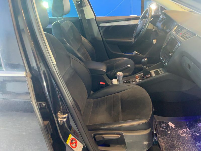 Skoda Octavia 2.0 TDI Elegance 4x4 2013 – снимка 16