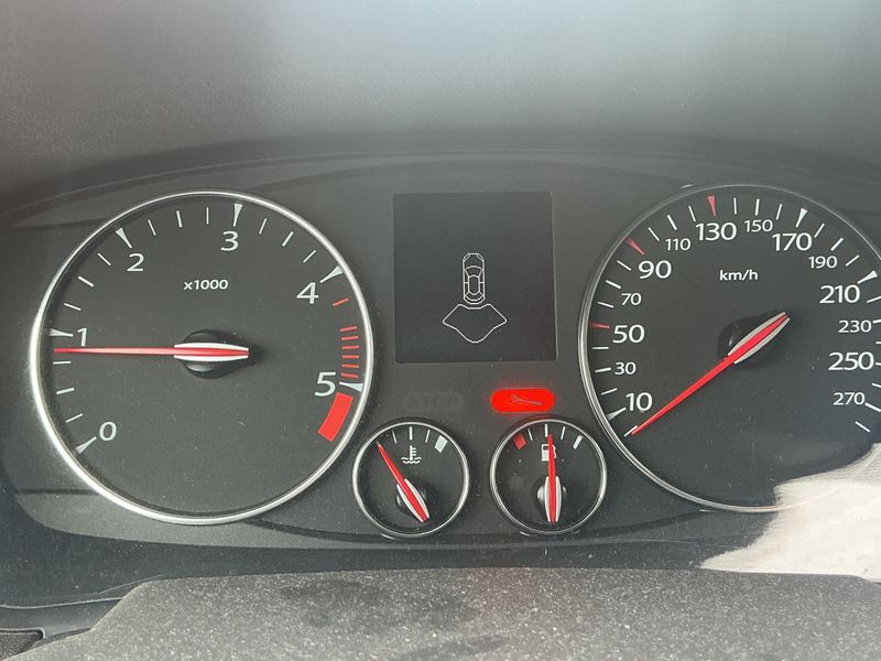 Renault Laguna 1.5 dCi Sportway II 2013 – снимка 4