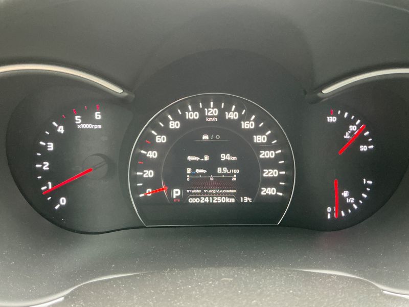 Kia Sorento 2.2 CRDi Vision 4WD 2013 – снимка 18