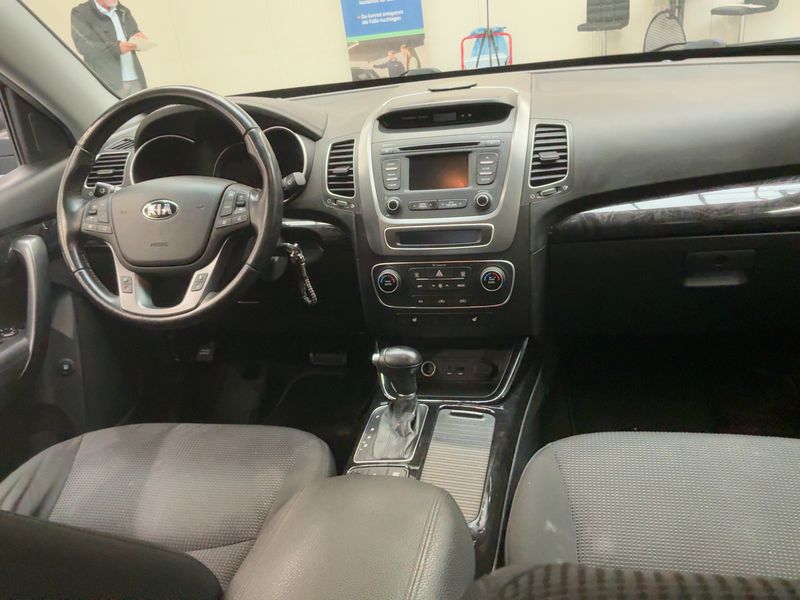 Kia Sorento 2.2 CRDi Vision 4WD 2013 – снимка 17