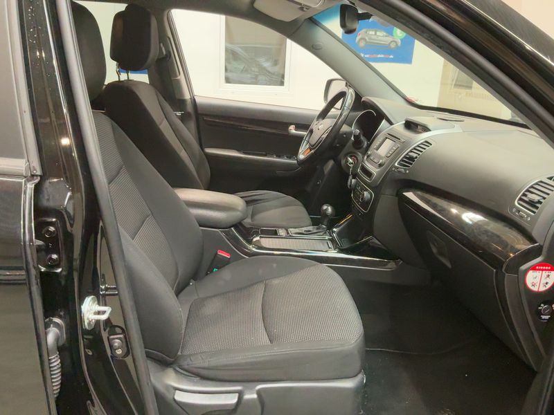 Kia Sorento 2.2 CRDi Vision 4WD 2013 – снимка 16