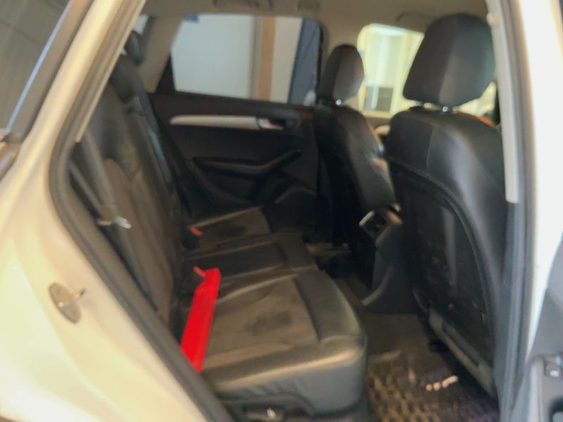 Audi Q5 2.0 TDI quattro 2010 – снимка 19