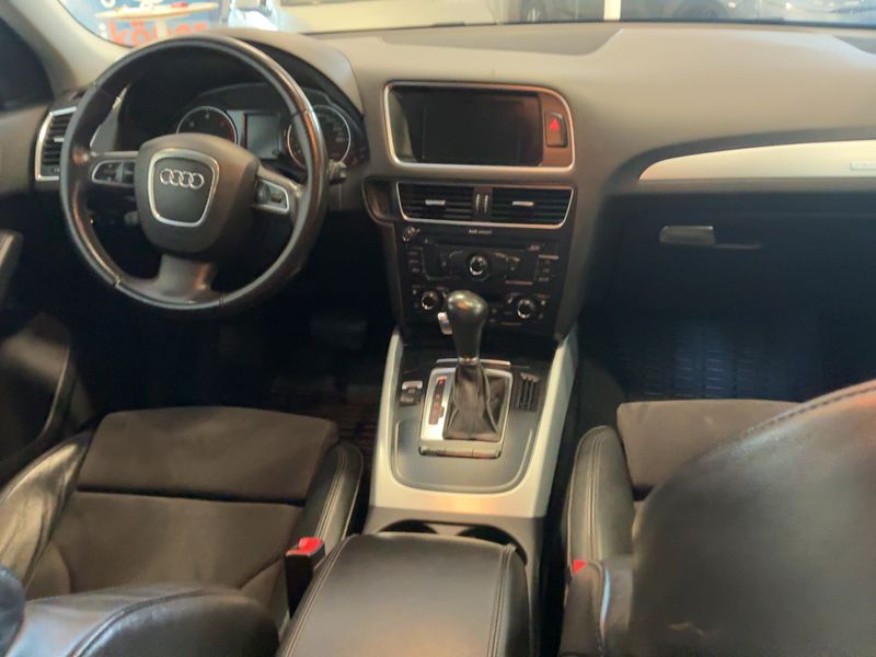 Audi Q5 2.0 TDI quattro 2010 – снимка 17