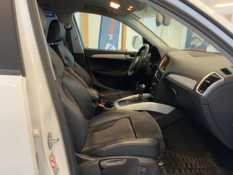 Audi Q5 2.0 TDI quattro 2010 – снимка 16