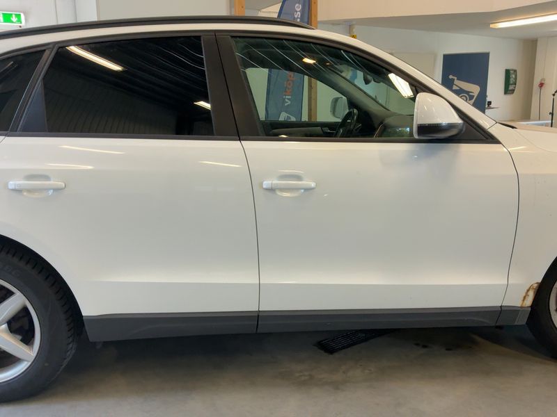 Audi Q5 2.0 TDI quattro 2010 – снимка 10