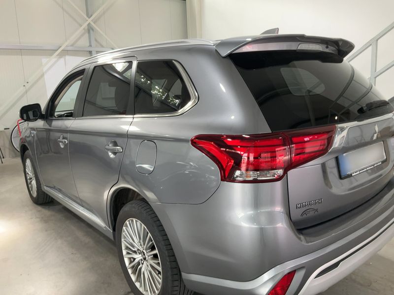 Mitsubishi Outlander 2.4 PHEV 4WD 2019 – снимка 6