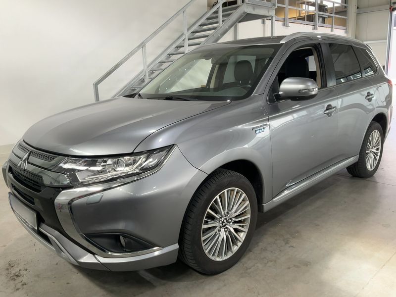 Mitsubishi Outlander 2.4 PHEV 4WD 2019 – снимка 1