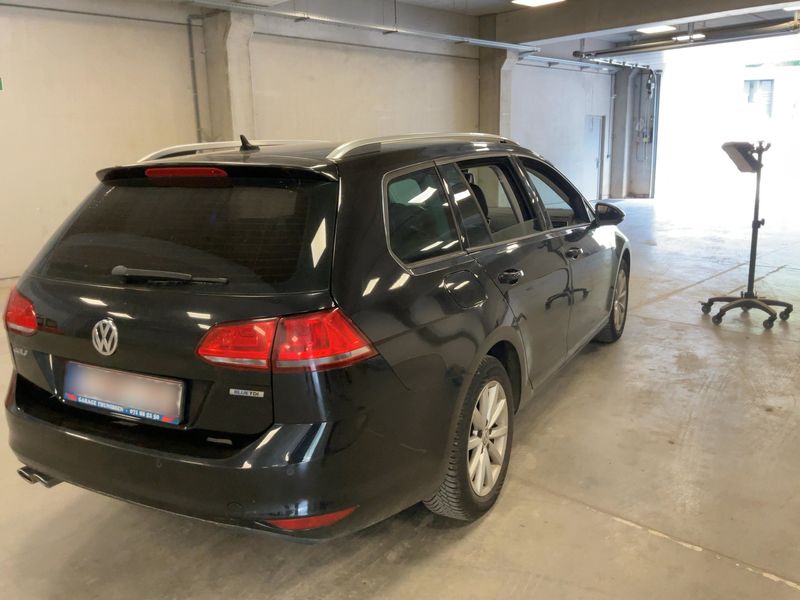 Volkswagen Golf VII 2.0 TDI Lounge BlueMotion Tech 2016 – снимка 8