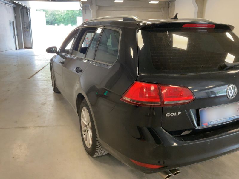 Volkswagen Golf VII 2.0 TDI Lounge BlueMotion Tech 2016 – снимка 6