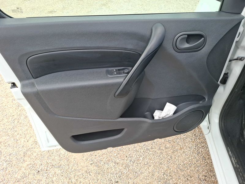 Renault Kangoo electric drive 44 kW Z.E. 2013 – снимка 32