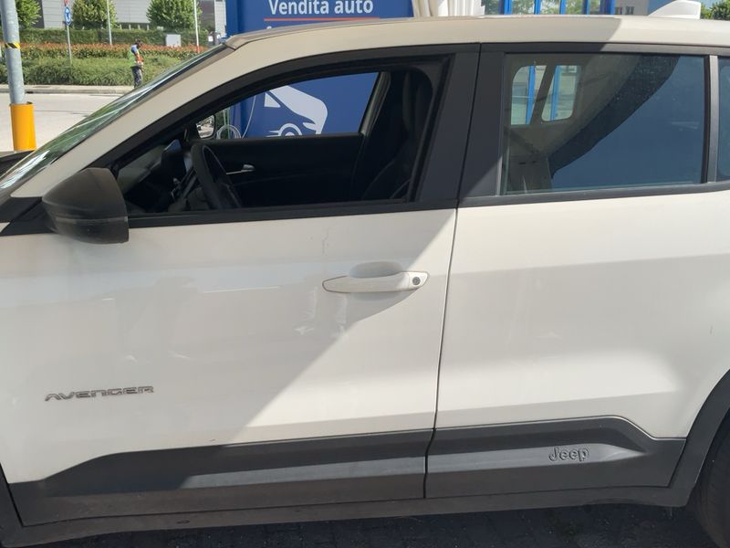 Jeep Avenger 1.2 T-GDI Longitude 2023 – снимка 4
