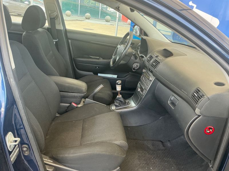Toyota Avensis 1.8 2004 – снимка 3