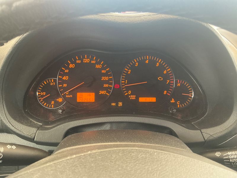 Toyota Avensis 1.8 2004 – снимка 4