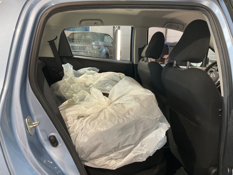 Toyota Yaris 1.33 Dual VVT-i Life 2014 – снимка 20