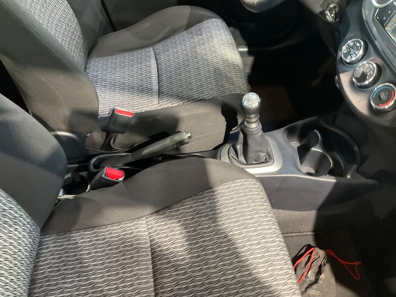 Toyota Yaris 1.33 Dual VVT-i Life 2014 – снимка 23