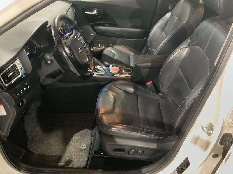 Kia Niro 1.6 Hybrid Energy 2018 – снимка 22