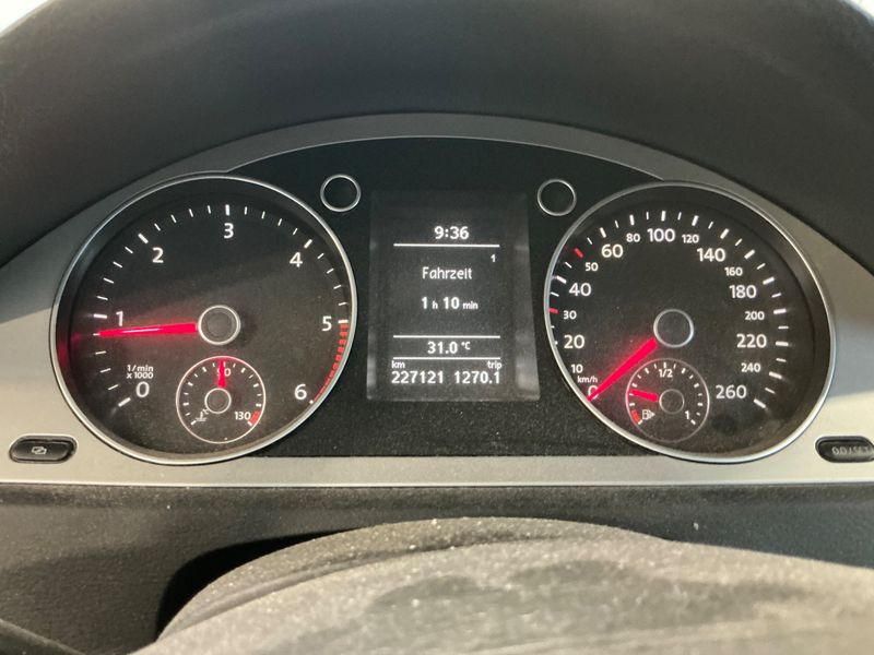 Volkswagen Passat 2.0 TDI Comfortline 2009 – снимка 4