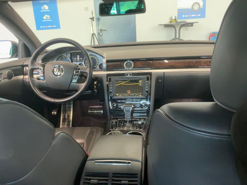 Volkswagen Phaeton 3.0 V6 TDI 4Motion 2015 – снимка 17