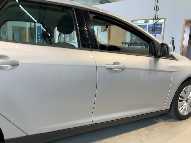 Ford Focus 1.0 EcoBoost Trend 2018 – снимка 10