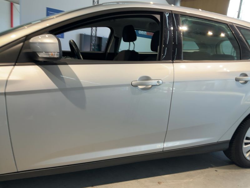 Ford Focus 1.0 EcoBoost Trend 2018 – снимка 4