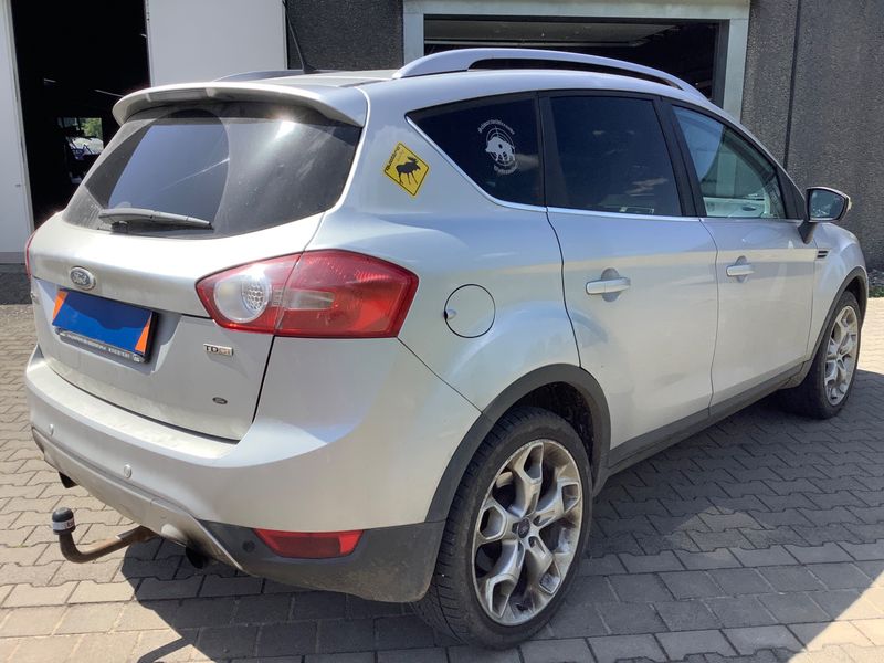 Ford Kuga 2.0 TDCi Titanium 2009 – снимка 2