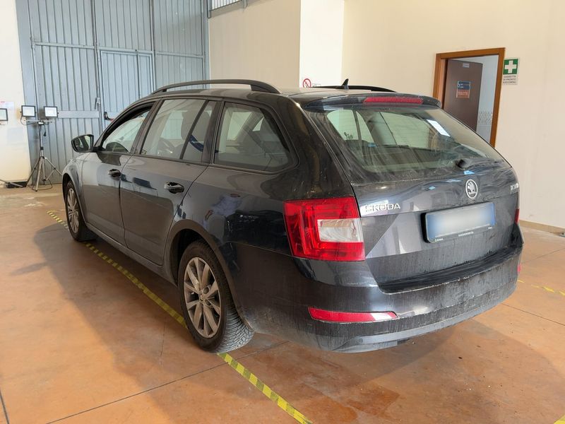 Skoda Octavia 1.6 TDI Executive 2016 – снимка 6